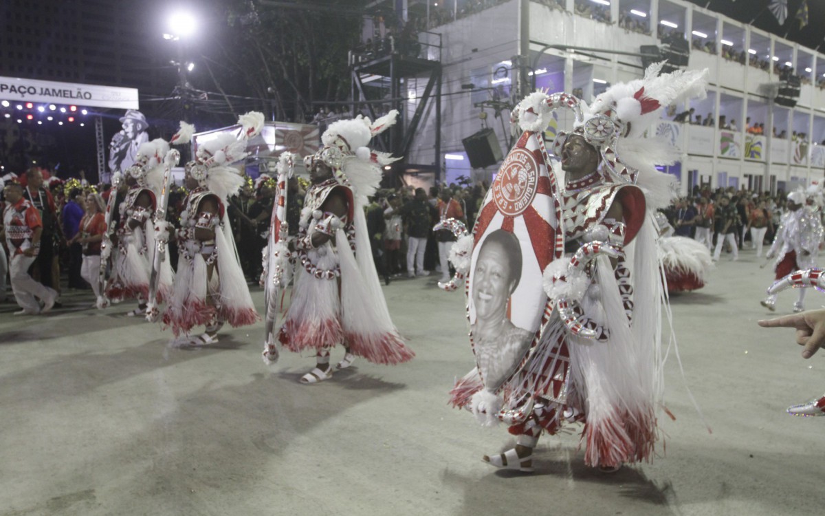 GRES Acad&ecirc;micos do Salgueiro - Desfile na Marqu&ecirc;s de Sapuca&iacute;, neste primeiro dia do Grupo Especial nesta Sexta-feira(22). Foto: Marcos Porto/Agencia O Dia