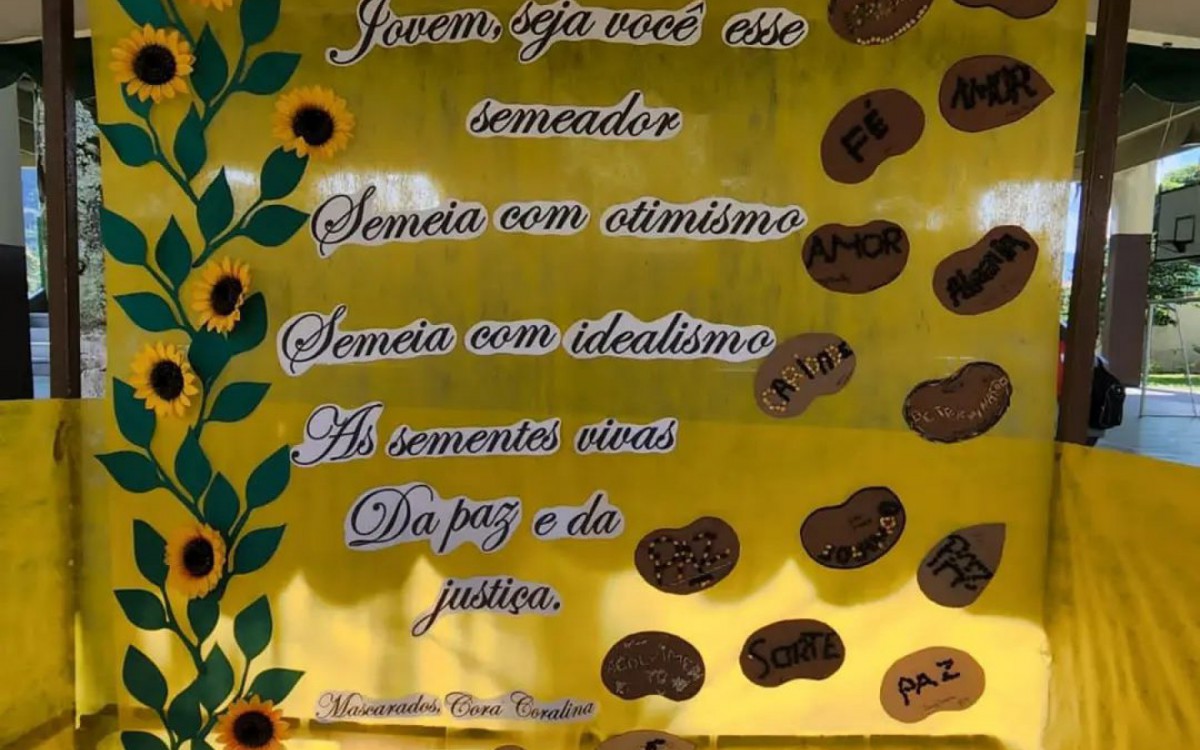 Mensagem inspiradora da falecida poetisa Cora Coralina, que teve seu primeiro livro publicado, quando j&aacute; estava com 75 anos