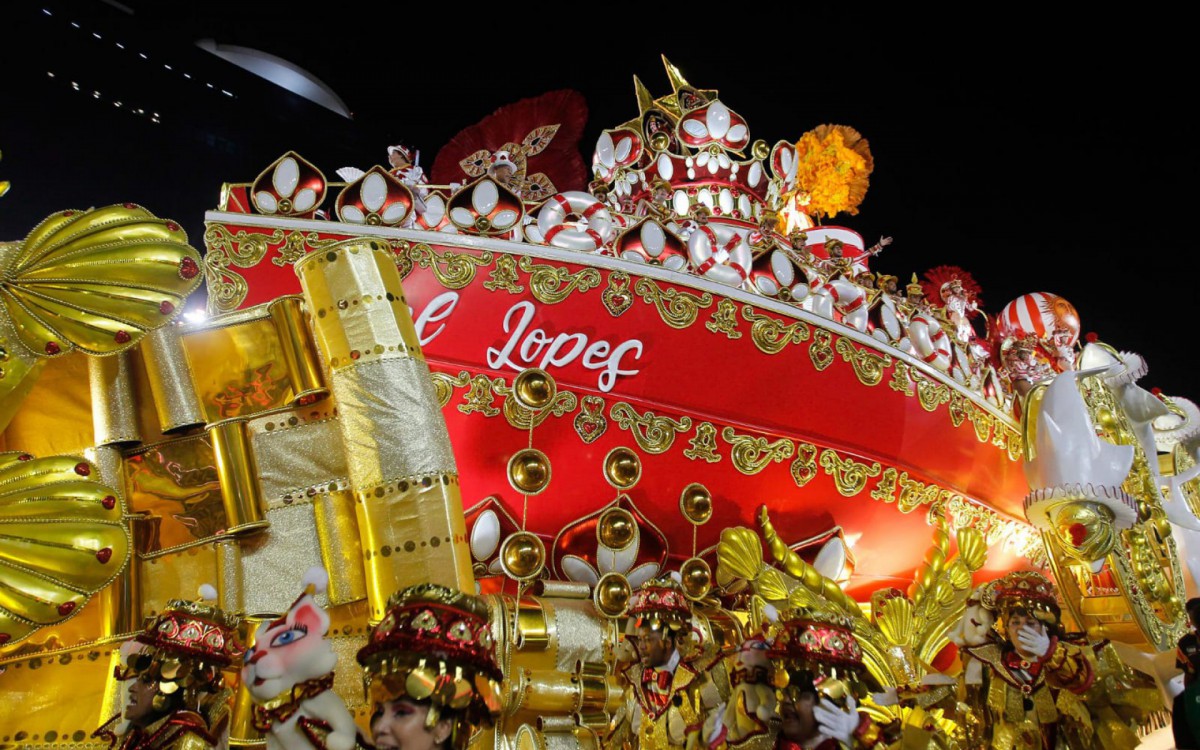 Viradouro foi a quinta escola a entrar na Sapuca&iacute;