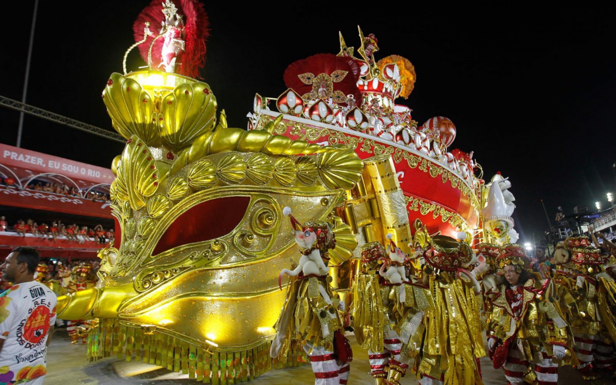 Viradouro foi a quinta escola a entrar na Sapuca&iacute;