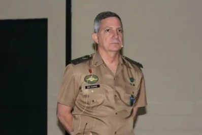 Presidente do Clube Militar comemora perdão de Bolsonaro a Daniel Silveira e ataca STF: 'Cheiro podre que exalam'