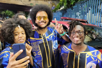 Após Carnaval confinado no BBB 20, João Luiz vive a emoção de debutar na Sapucaí pela Beija-Flor