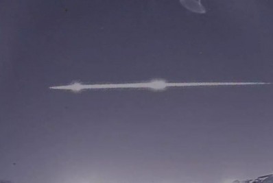 Dupla explosão de meteoro deixa rastro de luz nos céus de Sorocaba