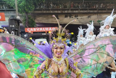 'Tudo é sobre ele', diz musa sobre homenagem da São Clemente ao humorista Paulo Gustavo