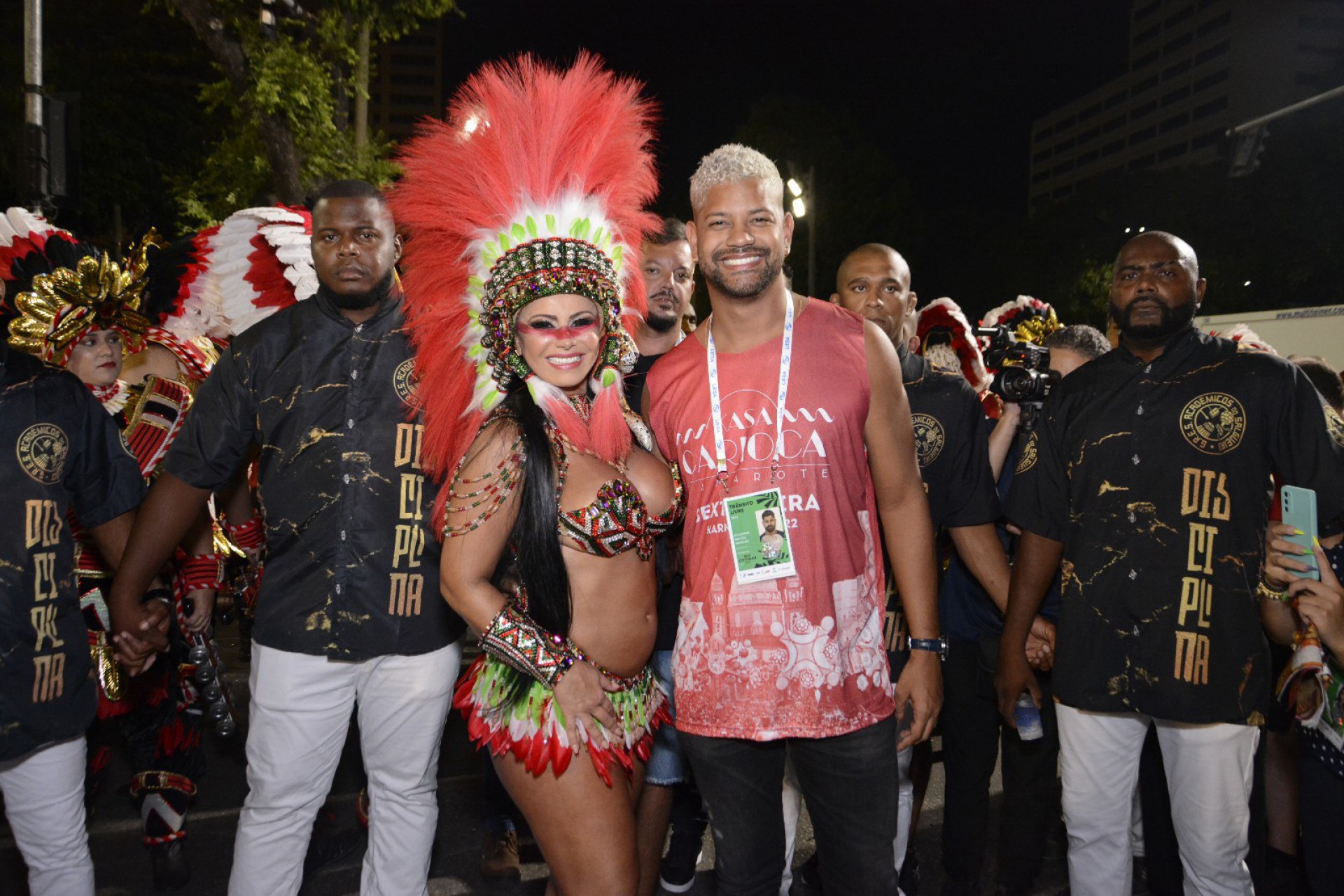 Viviane Araújo e Guilherme Militão na concentração do Salgueiro - Webert Belicio / Ag. News