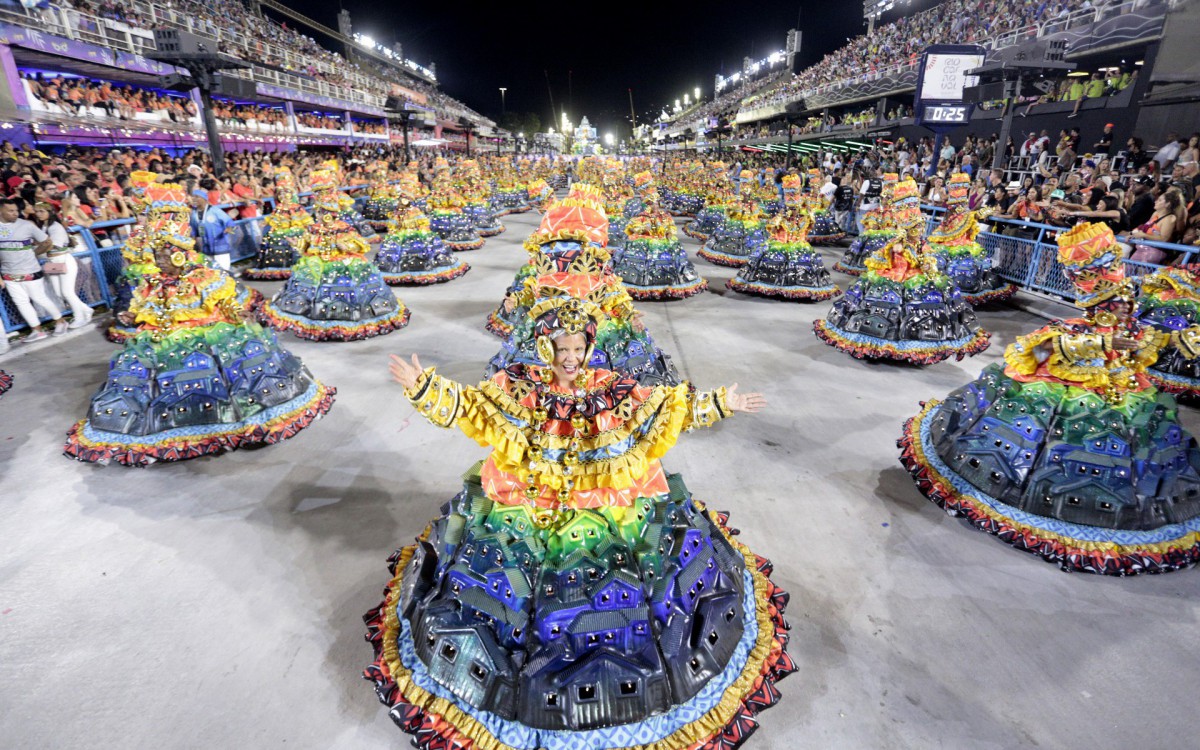 Vila Isabel fechou a participa&ccedil;&atilde;o das escolas de samba do Especial