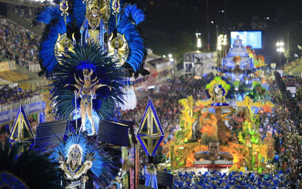 Vila Isabel fechou a participação das escolas de samba do Especial - Marco Antonio Teixeira/ RioTur