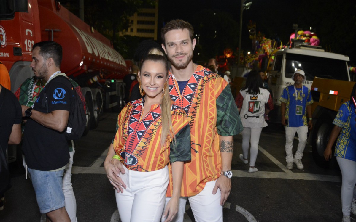 Carla Diaz e Felipe Becari