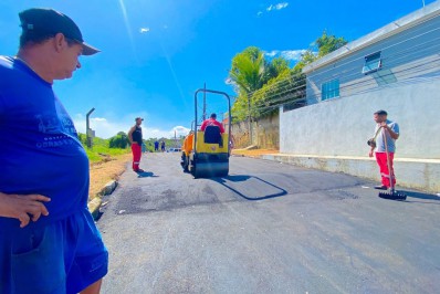 Prefeitura de Meriti realiza recapeamento asfáltico na Venda Velha