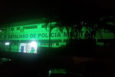 39º BPM em Belford Roxo é iluminado com a cor do Movimento Abril Verde