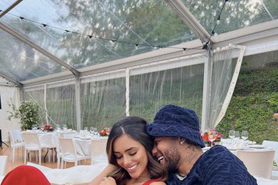 Neymar recebe declaração de amor da namorada nas redes sociais