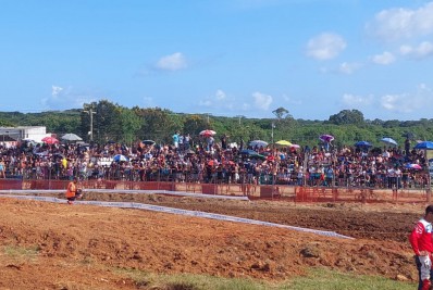 Segunda etapa do Campeonato Estadual de Motocross empolga o público em Búzios