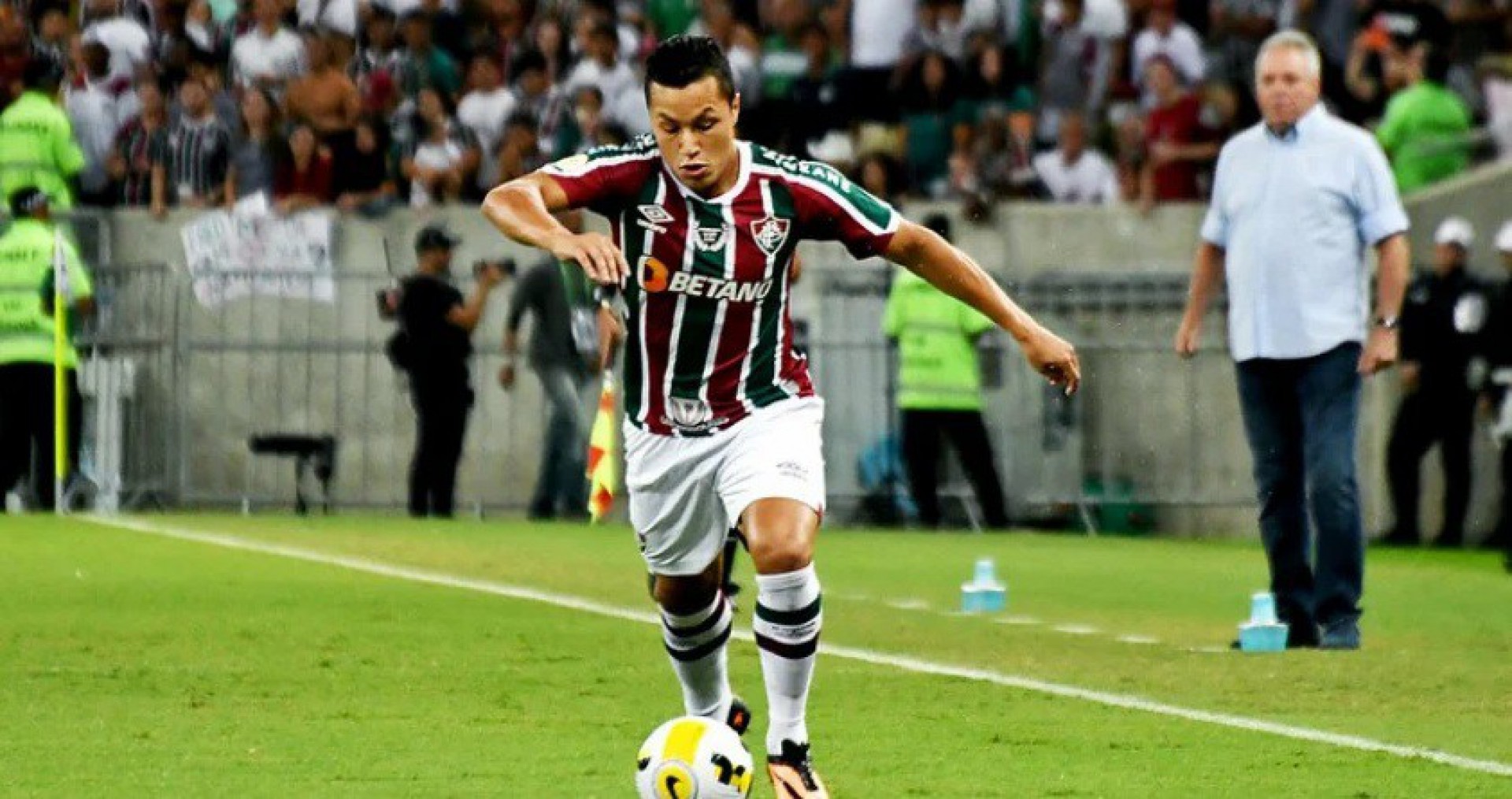 Marlon, lateral do Fluminense - Divulgação