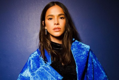 Bruna Marquezine dá invertida em fã de Arthur Aguiar após polêmica com Maíra Cardi