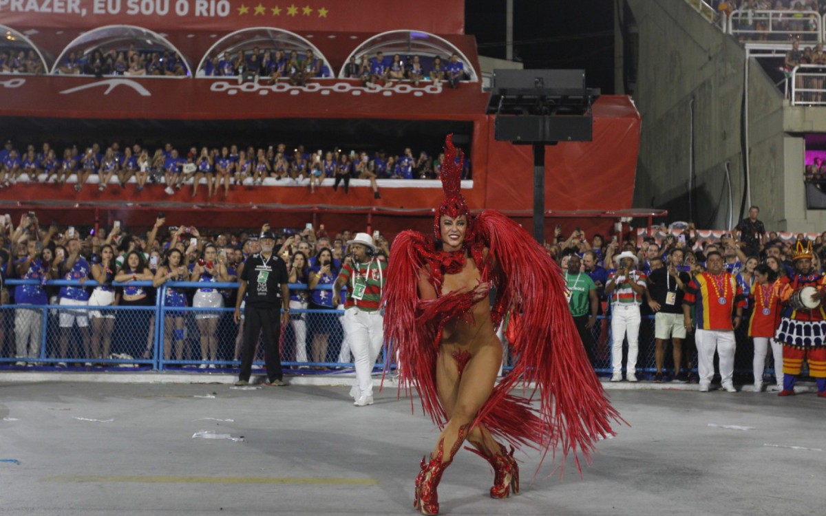 Paolla Oliveira, Grande Rio 2022 - Reginaldo Pimenta