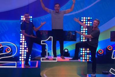 Tadeu Schmidt dá spoiler de cenário da final do 'BBB 22': 'Comemorar minha vitória'