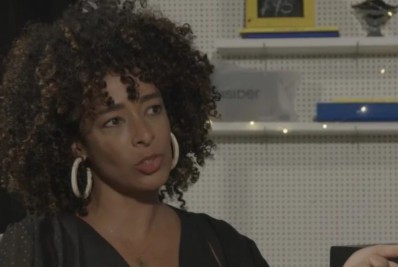 Apresentadora da RedeTV! revela abuso sexual sofrido aos 13 anos: 'Foi horrível mesmo'