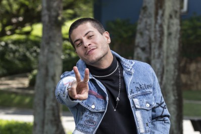 Após vencer o 'BBB 22, Arthur Aguiar anuncia pausa das redes sociais: 'Esvaziar a cabeça'