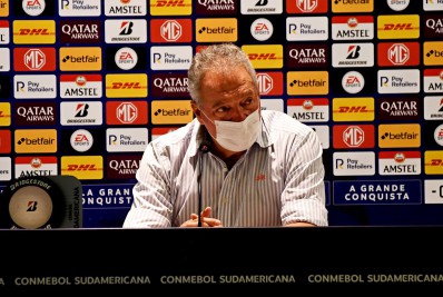 Abel lamenta poucas chances criadas, mas vê evolução do Fluminense em empate