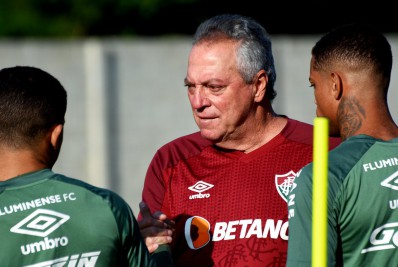 Apesar da boa fase de Ganso, Fluminense mira reforços para o meio-campo