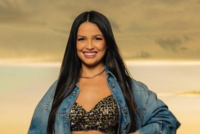 Looks metalizados ganham destaque neste outono-inverno