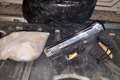 Traficantes trocam tiros com policiais em Magé