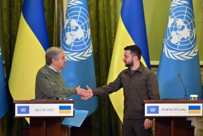 Rússia bombardeia Kiev durante visita do secretário-geral da ONU