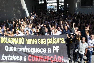 Policiais Federais do Rio decidem por 'estado permanente de mobilização' em assembleia da categoria