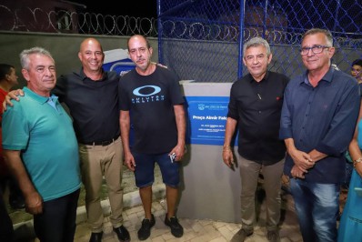 Prefeitura reinaugura praça em Agostinho Porto com novos brinquedos, iluminação e aparelhos de ginástica