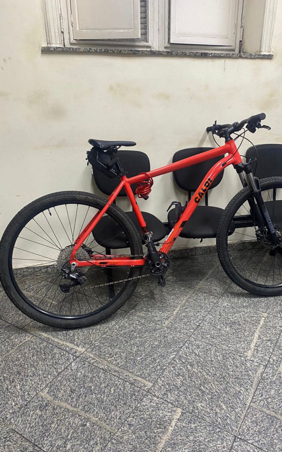 Homem foi perseguido pelos agente na Rua do Catete