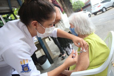 Prefeitura acelera calendário da quarta dose contra a Covid-19