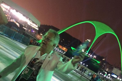 Seguindo os ensinamentos do 'professor' Francisco Dornelles