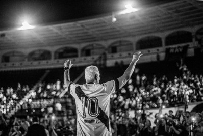 Ídolos do Vasco dão adeus a Roberto Dinamite: 'Dia muito difícil'