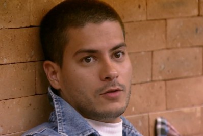 Campeão, Arthur Aguiar se isola em reencontro com ex-brothers e divide a opinião dos internautas