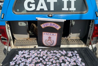 PM apreende grande quantidade de crack em Araruama