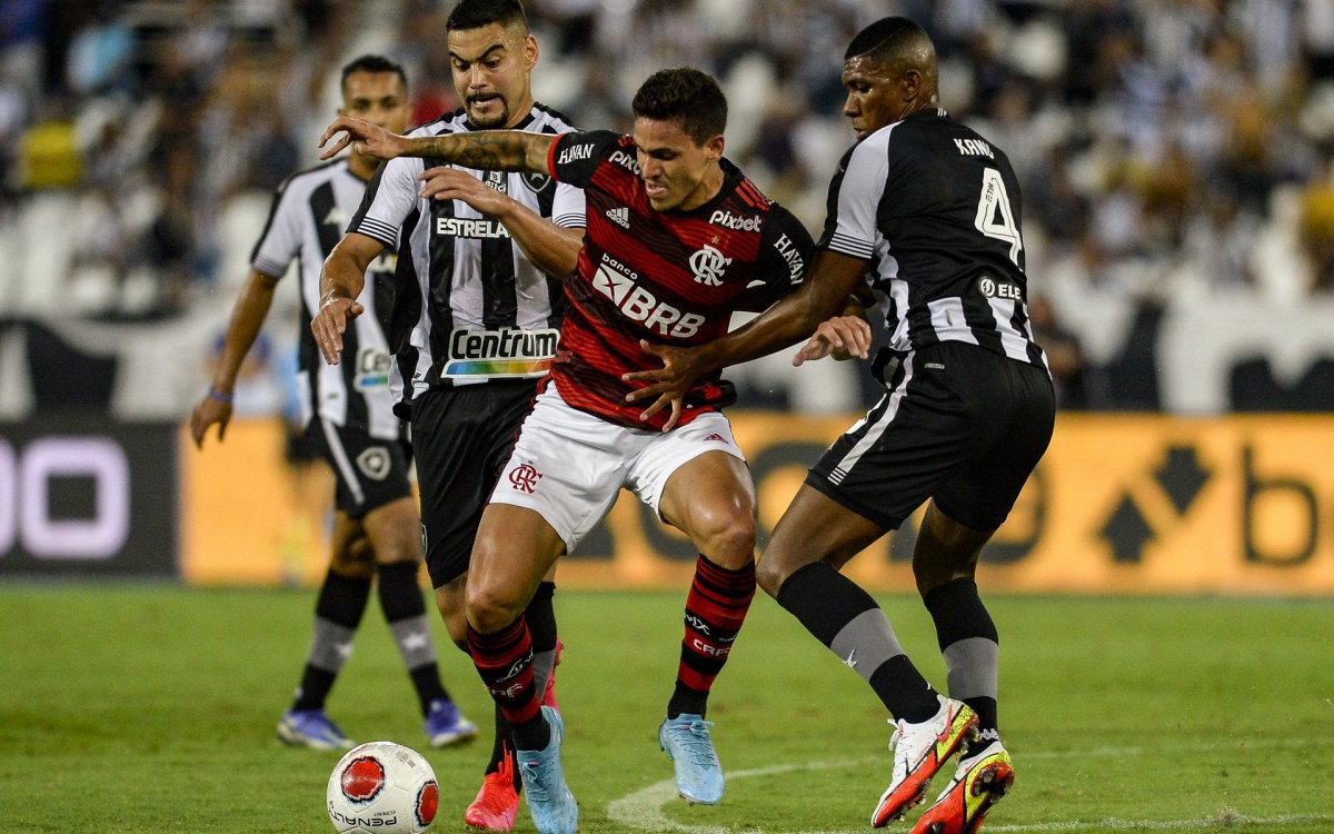 Brasileirão: CBF confirma dois jogos do Flamengo no Mané Garrincha