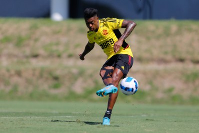 Clube europeu acena com proposta por Bruno Henrique, do Flamengo