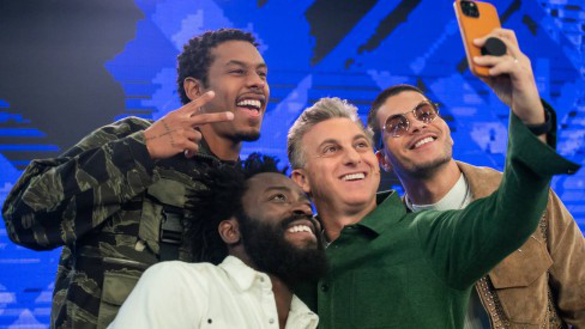 Arthur Aguiar, Paulo André e Douglas Silva reencontram familiares no 'Domingão' - Divulgação