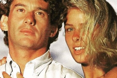 Adriane Galisteu homenageia Ayrton Senna nas redes sociais: 'Para sempre'