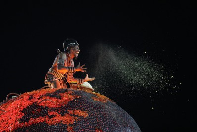 Em noite emocionante, escolas encerram o Carnaval do Rio no Desfile das Campeãs 