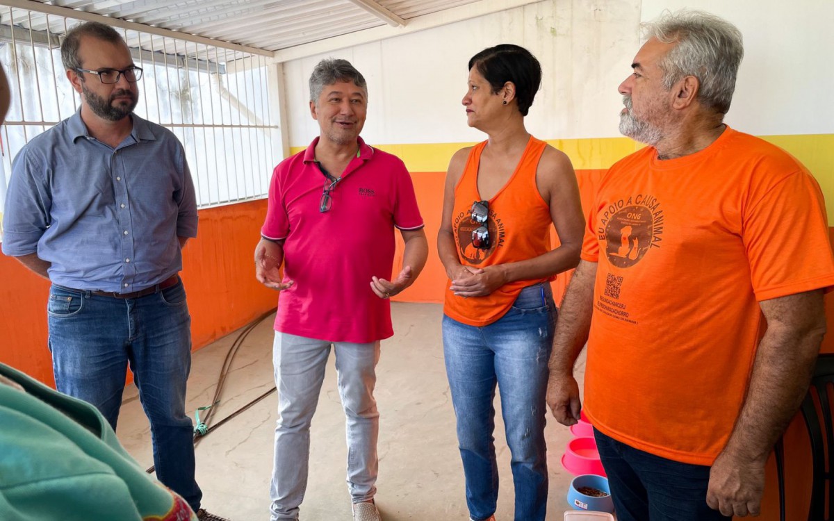 Diogo Giulito, Francisco Jucier, Fernanda Ara&uacute;jo e Marcelo Gomes na vacina&ccedil;&atilde;o