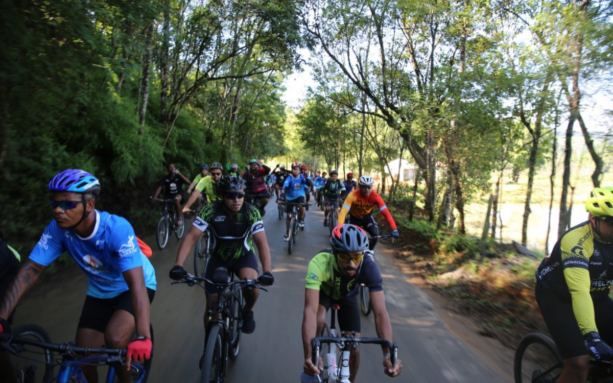 Passeio ciclístico reúne quatro mil ciclistas em Duque de Caxias - Eliakin Moura/Divulgação