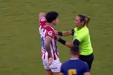 Árbitra expõe postura de Jean Carlos, do Náutico, após relatar tentativa de agressão: 'Espero que tenha punição'