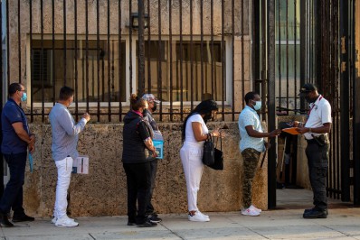 Consulado dos EUA em Cuba volta a emitir vistos após suspensão de quatro anos
