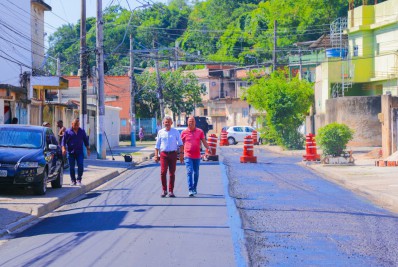 Prefeitura de Meriti leva programa Asfalto Novo para o Parque Alian
