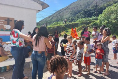 CRAS Barroso promove festa infantil para as crianças referenciadas