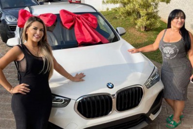 Deolane Bezerra recebe críticas após contar que mãe sofreu importunação sexual em ônibus