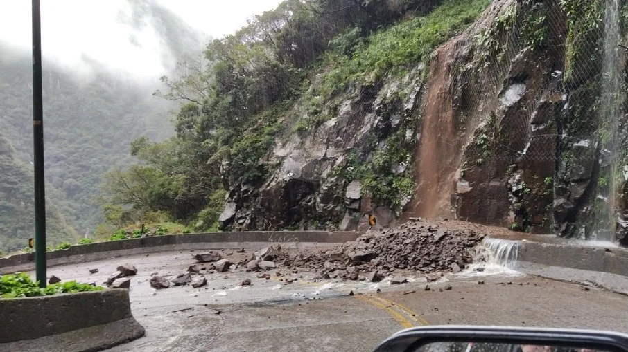 Desmoronamento na Serra de SC
 - Divulgação