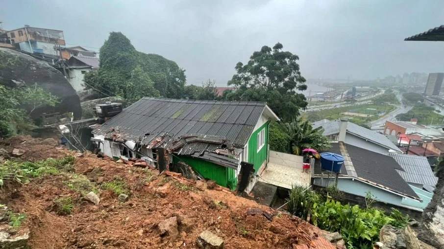 Deslizamento em Florian&oacute;polis
