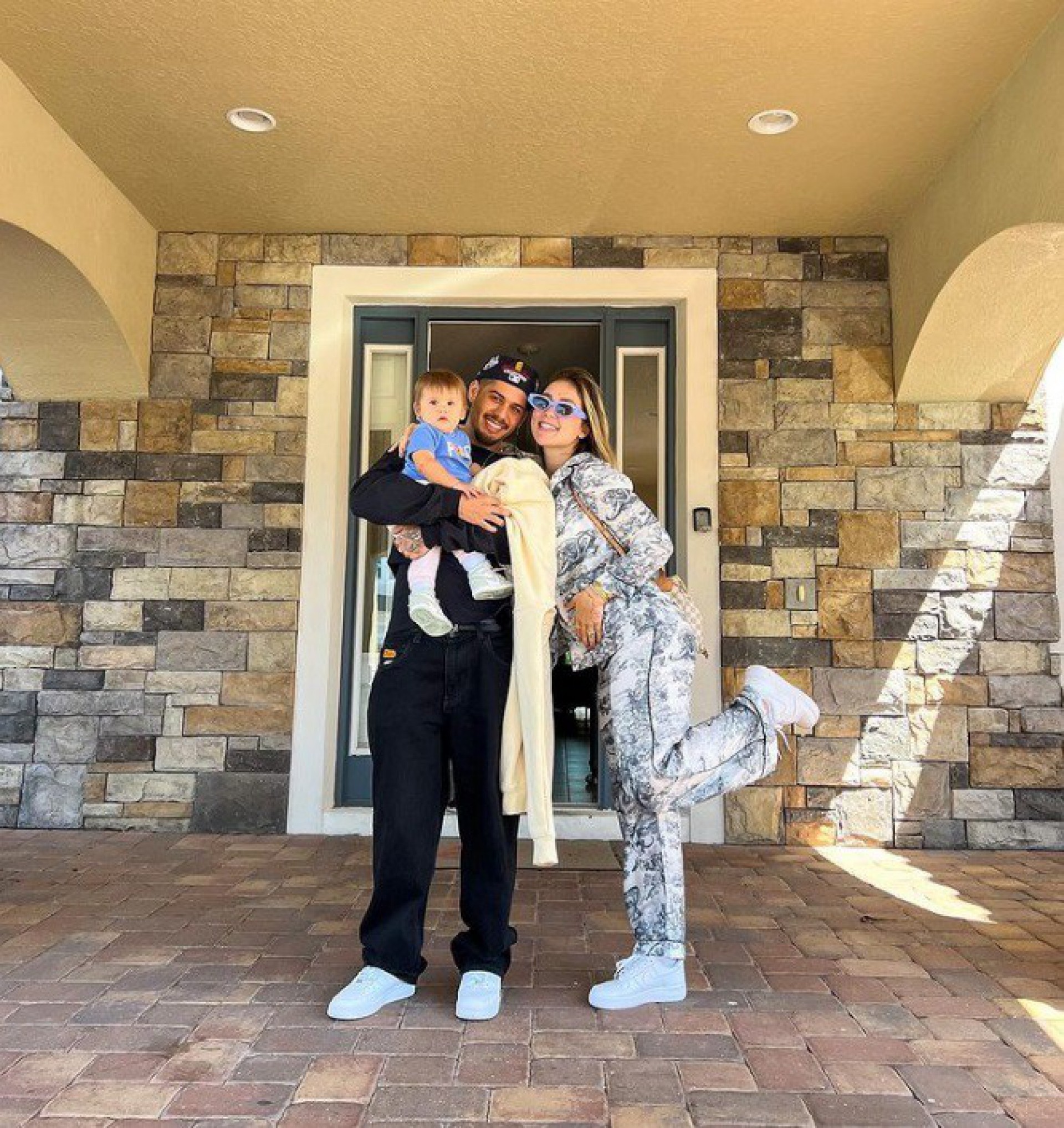 Virginia Fonseca e Zé Felipe com a filha  - Reprodução/Instagram 